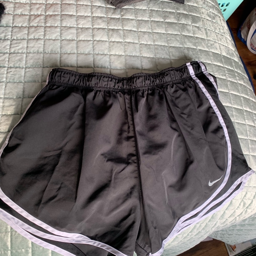 Women’s XL Nike Tempo Shorts